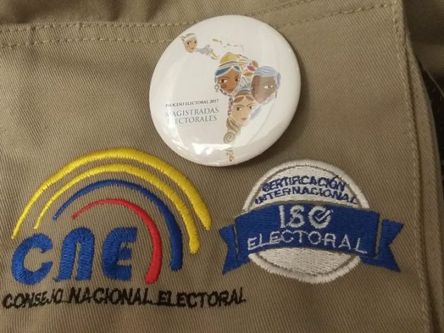 Domingo 2 abril, segunda vuelta electoral Ecuador