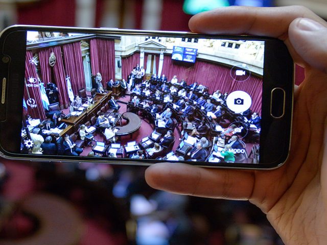 Informe IDEMOE: El Congreso Nacional en las redes sociales.