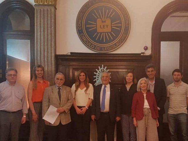 Círculo de Legisladores de la Nación e IDEMOE firman Convenio