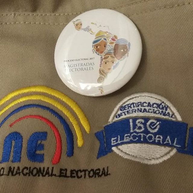 Domingo 2 abril, segunda vuelta electoral Ecuador