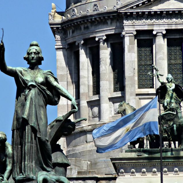 Informe de IDEMOE sobre la participación de mujeres en el Congreso. Avances hacia la igualdad