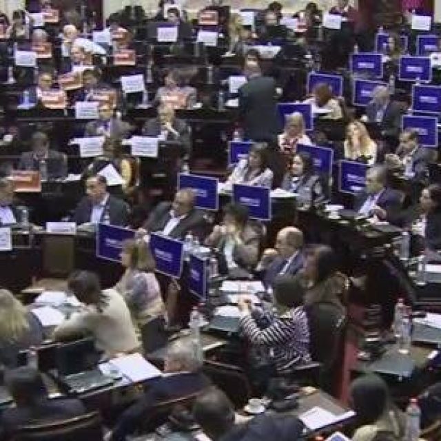 IDEMOE Participación por género en el Congreso 2016